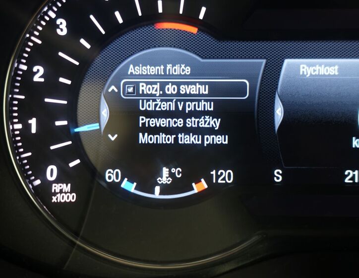 Ford S-MAX 11
