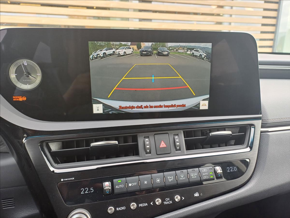 Lexus ES 300h