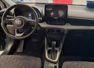 Toyota Yaris 5