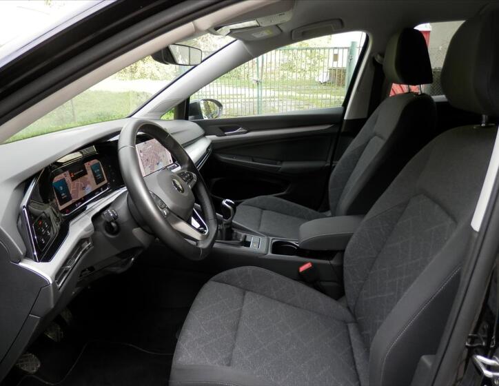 Volkswagen Golf 11
