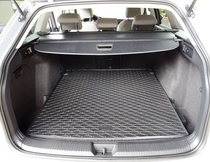 Volkswagen Golf 30
