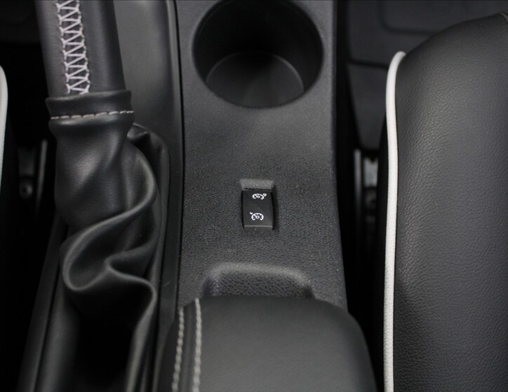 Renault Fluence 13
