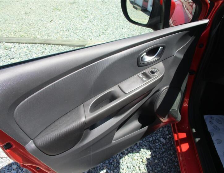 Renault Clio 18