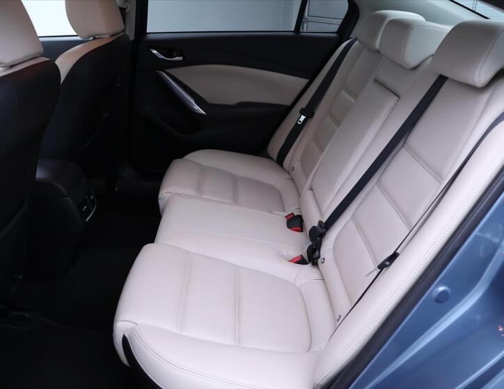 Mazda 6 16