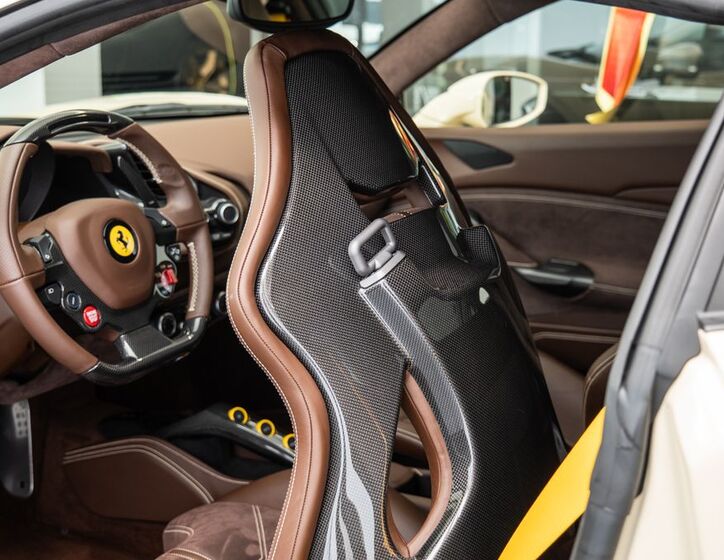 Ferrari 488 7