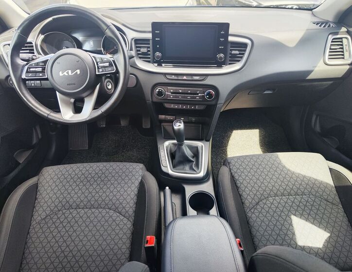 KIA Ceed 11