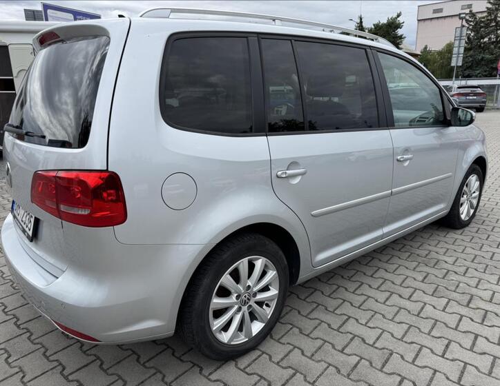 Volkswagen Touran 5