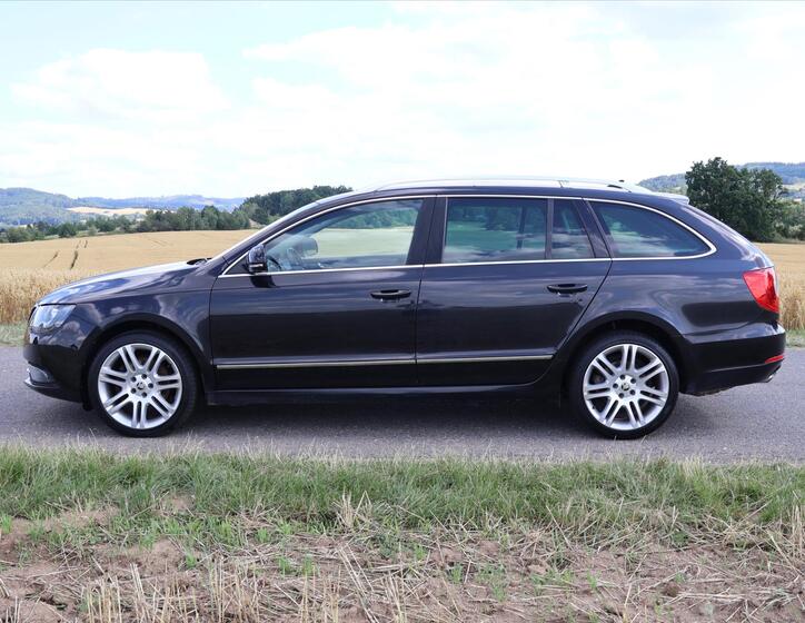 Škoda Superb 4