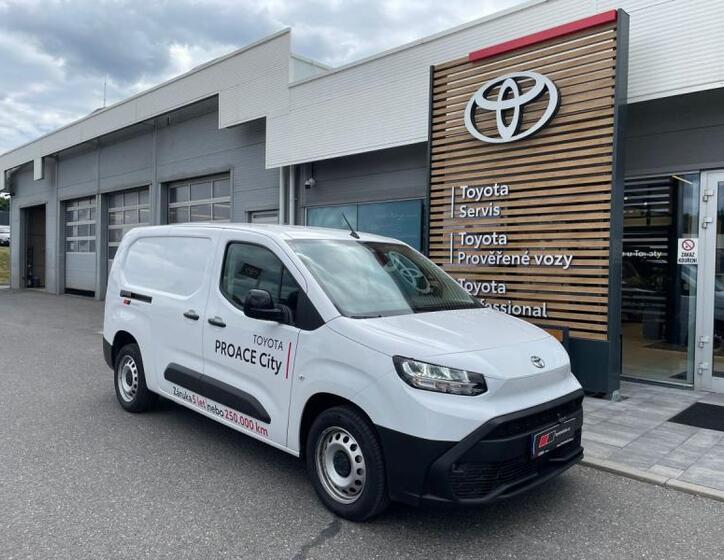 Toyota ProAce City 1