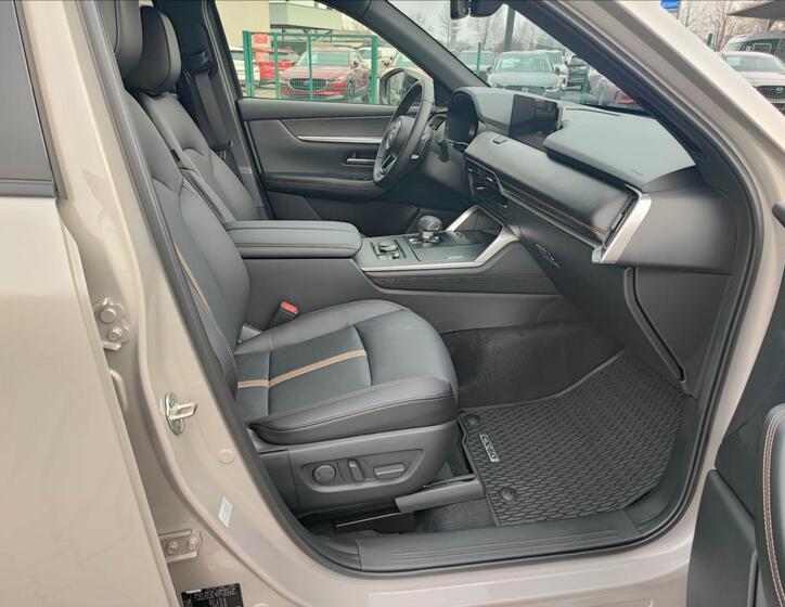 Mazda CX-60 16