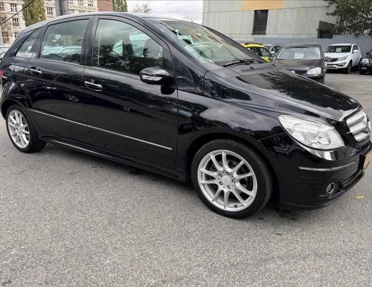 Mercedes-Benz Třídy B 13