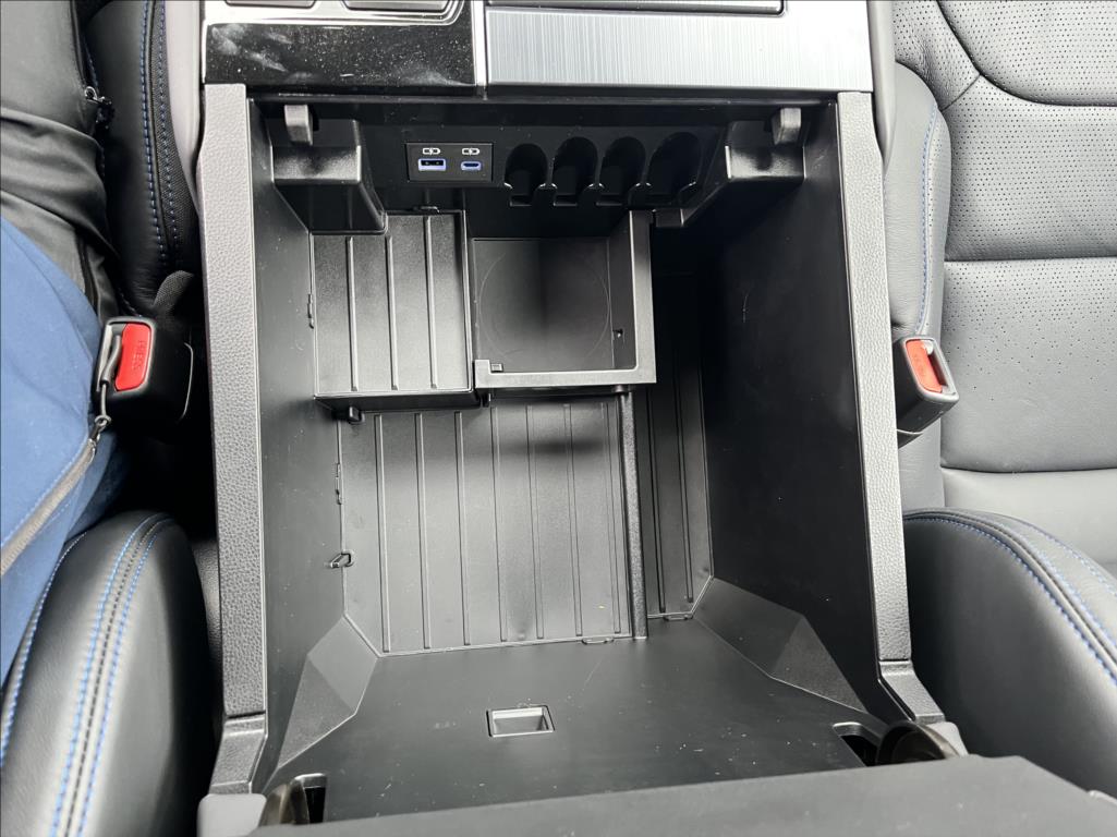 Toyota Sequoia