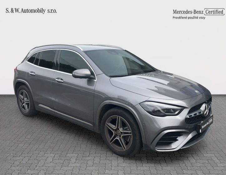 Mercedes-Benz GLA 4