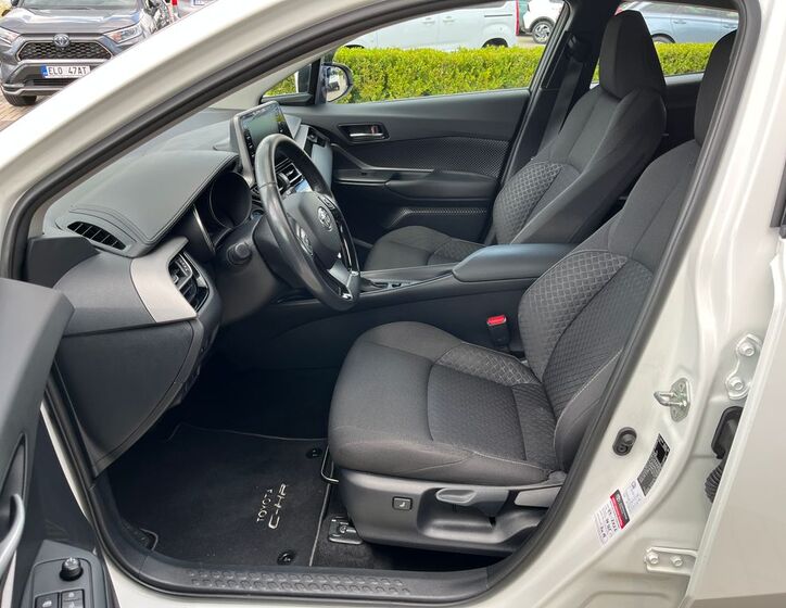 Toyota C-HR 16