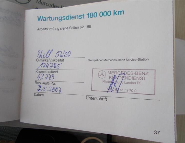 Mercedes-Benz Třídy E 32