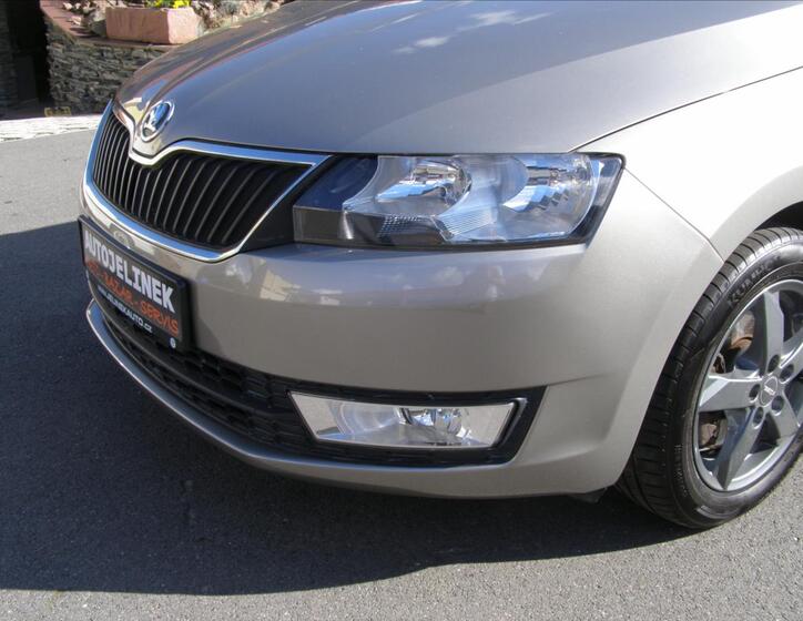 Škoda Rapid 9