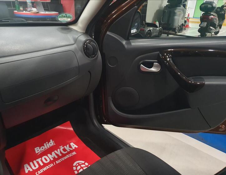 Dacia Duster 14