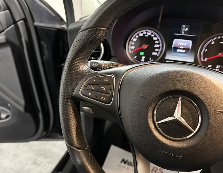 Mercedes-Benz GLC 9