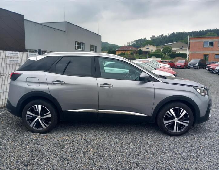 Peugeot 3008 5