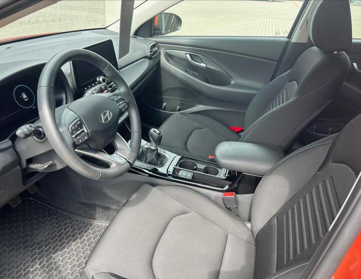 Hyundai i30 10