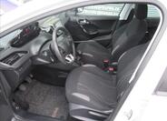 Peugeot 208 19