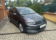 Volkswagen Touran 1