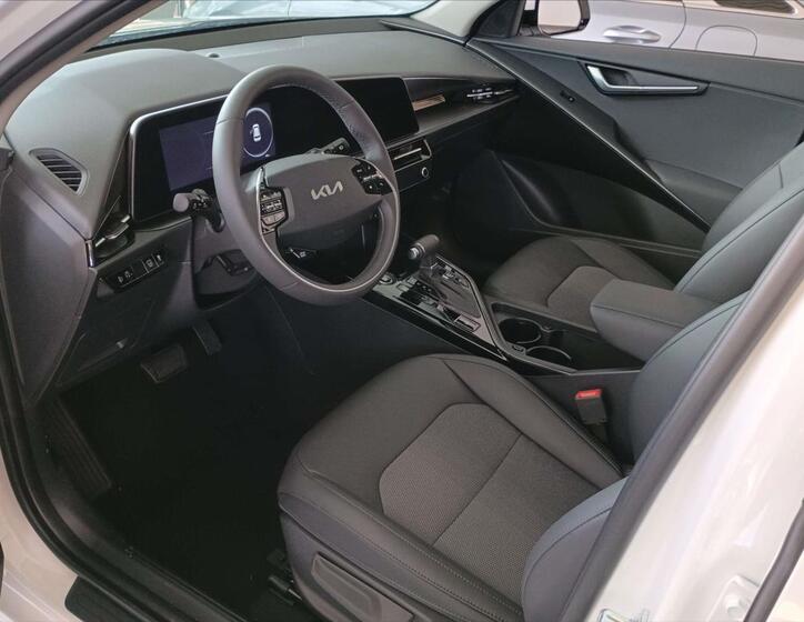 KIA Niro 5