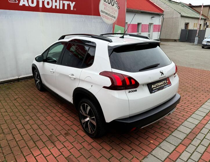Peugeot 2008 10