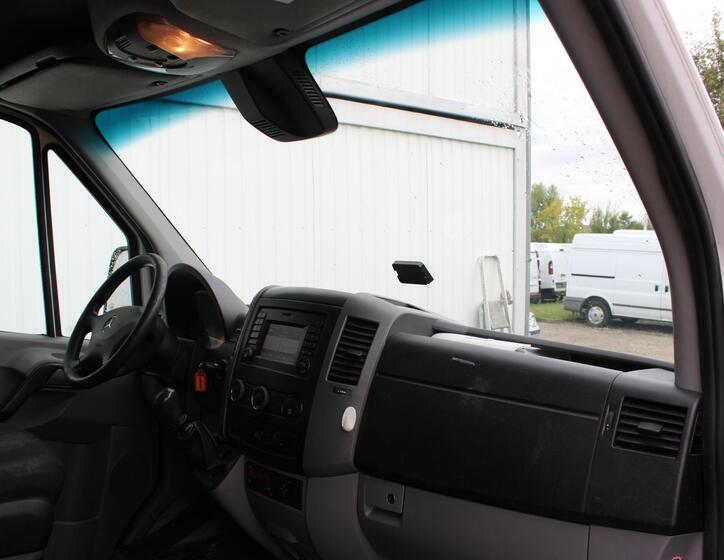 Mercedes-Benz Sprinter 10