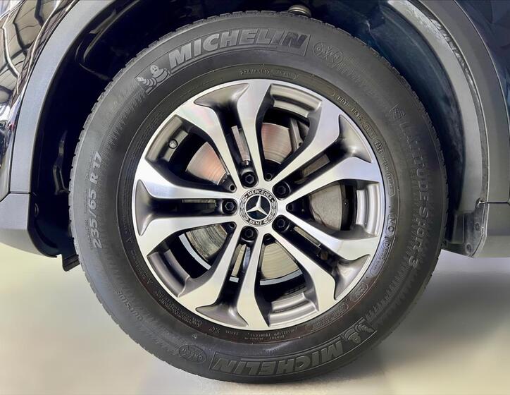 Mercedes-Benz GLC 9