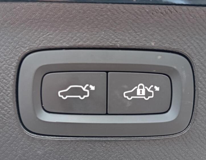 Volvo XC90 12