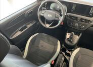 Hyundai i10 16