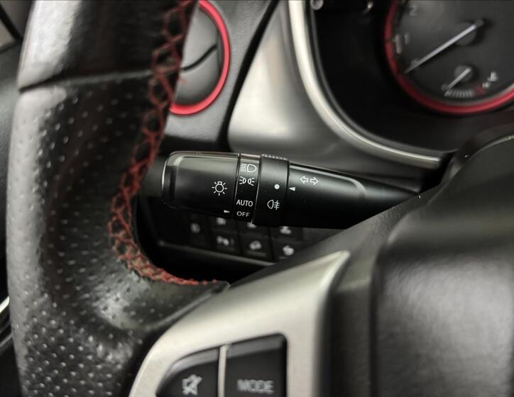 Suzuki Vitara 11