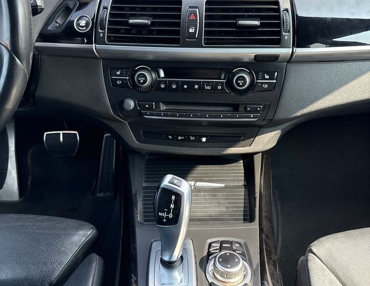 BMW X5 16