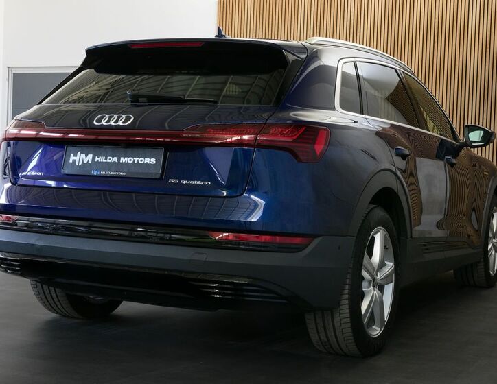Audi e-tron 5