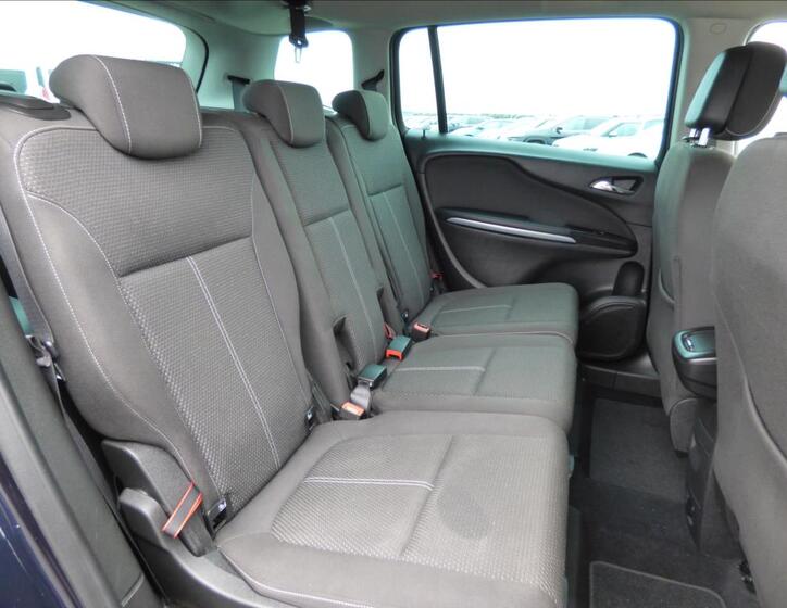 Opel Zafira 55