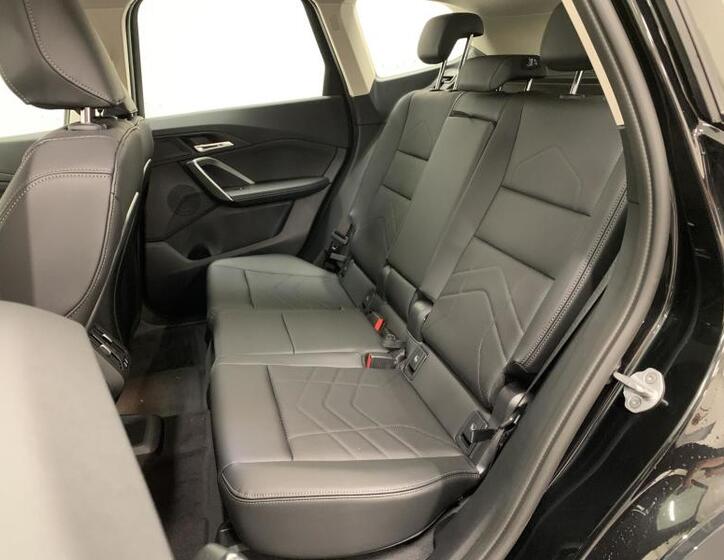 BMW X1 8