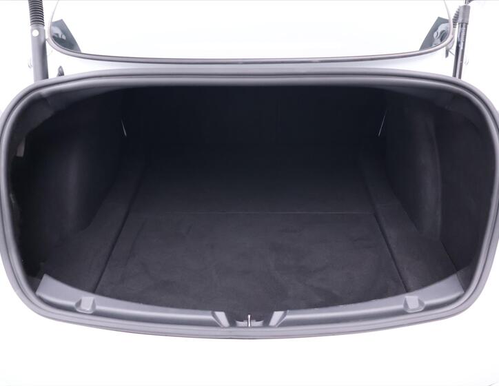Tesla Model 3 10