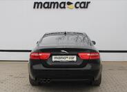 Jaguar XE 6