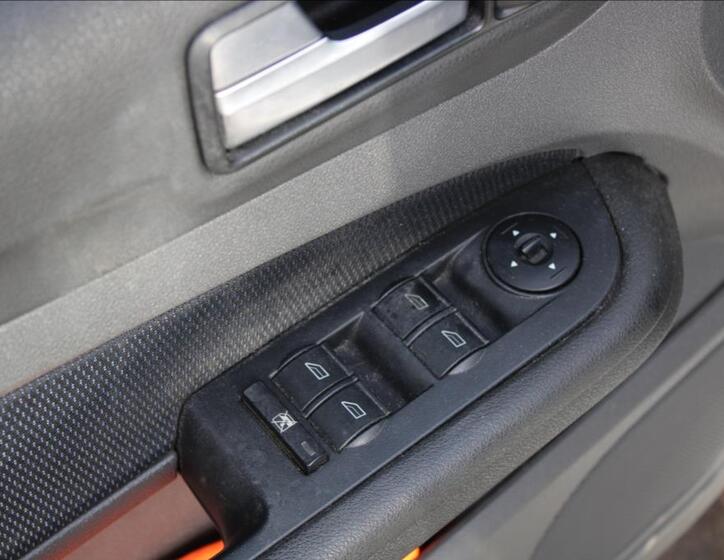 Ford Focus 14