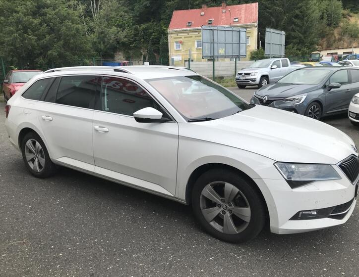 Škoda Superb 3