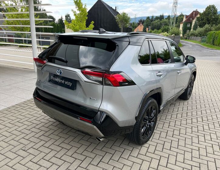 Toyota RAV4 6