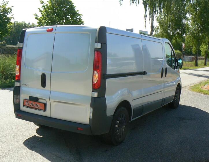 Opel Vivaro 5