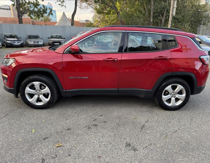 Jeep Compass 10
