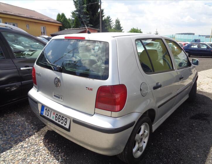 Volkswagen Polo 5