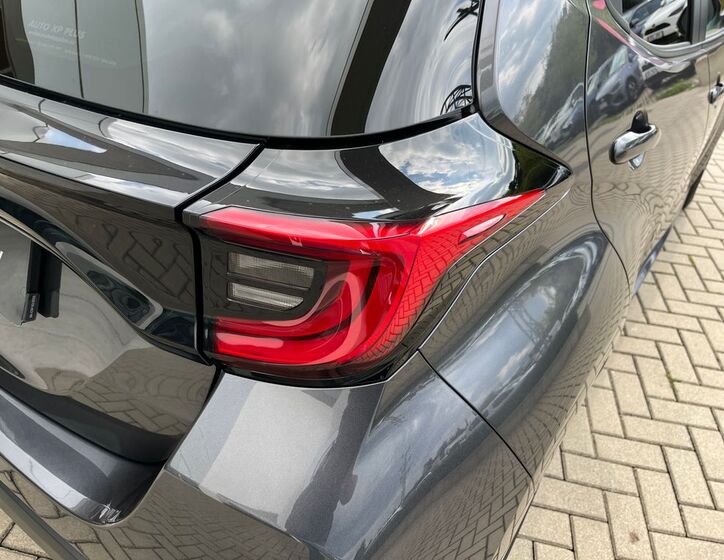 Toyota Yaris 11