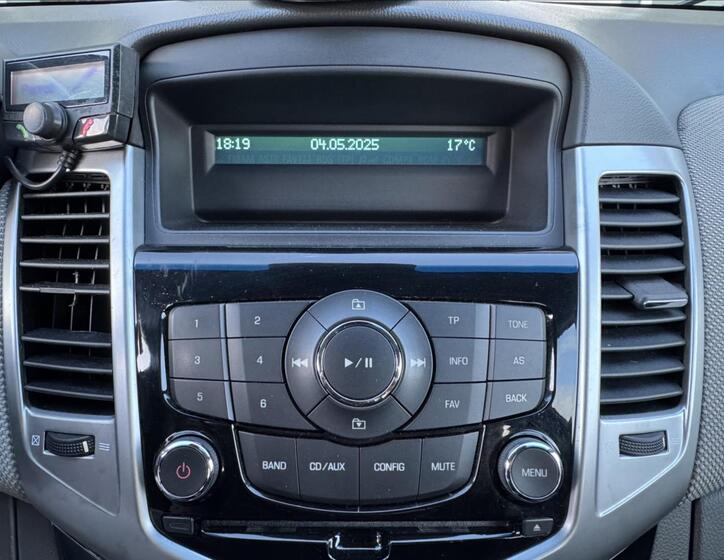 Chevrolet Cruze 26
