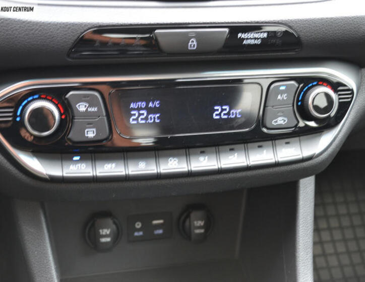 Hyundai i30 27
