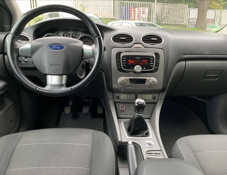 Ford Focus 11