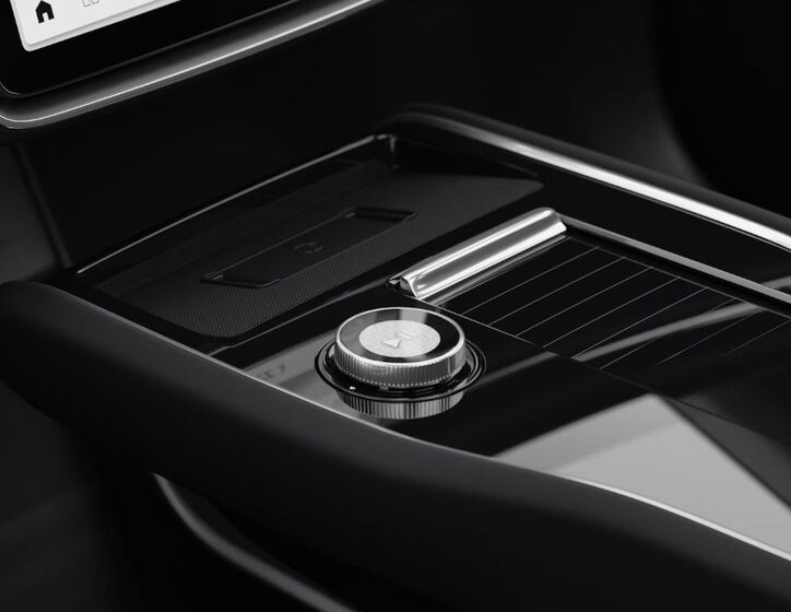 Volvo EX90 12